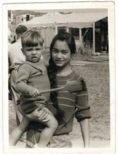 1957 Charles Johannes Antonius  van Steenderen de Kok en tante Yvonne Vendrig  [Katwijk aan zee] 